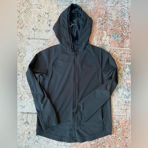 BLACK LULULEMON WINDBREAKER
